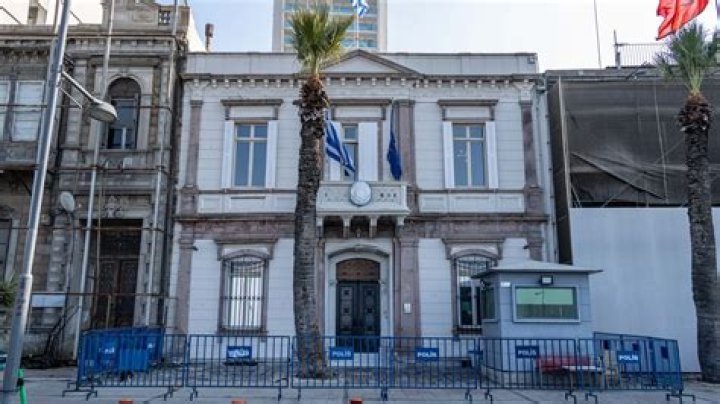 Does Australia have an embassy in Iraq?