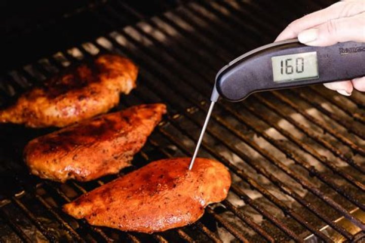 Is 160 degrees safe for chicken?