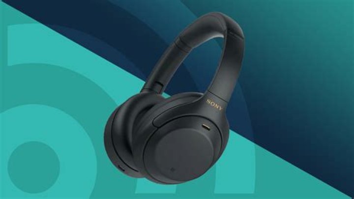 Which headphone is best under 150?